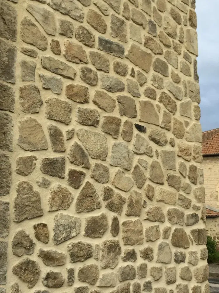 Jointement de pierre après